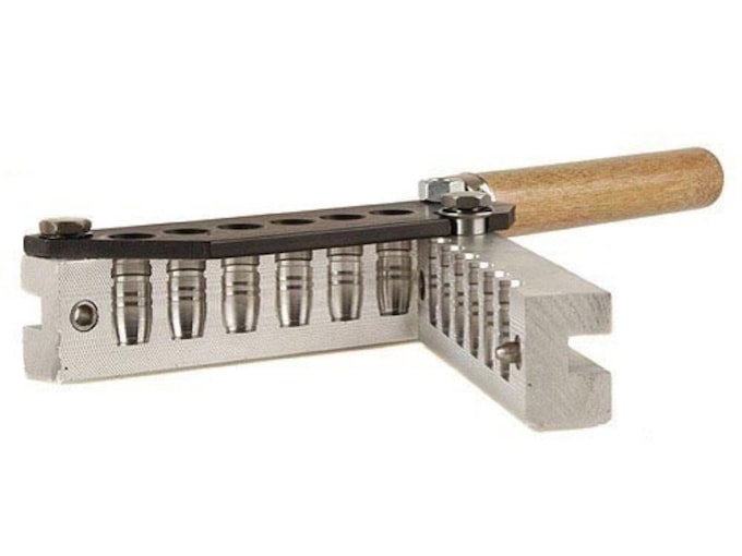 Lee 6 Cavity Bullet Mold C225-55-RF 22 Caliber (225 Diameter) 55 Grain Flat Nose Gas Check